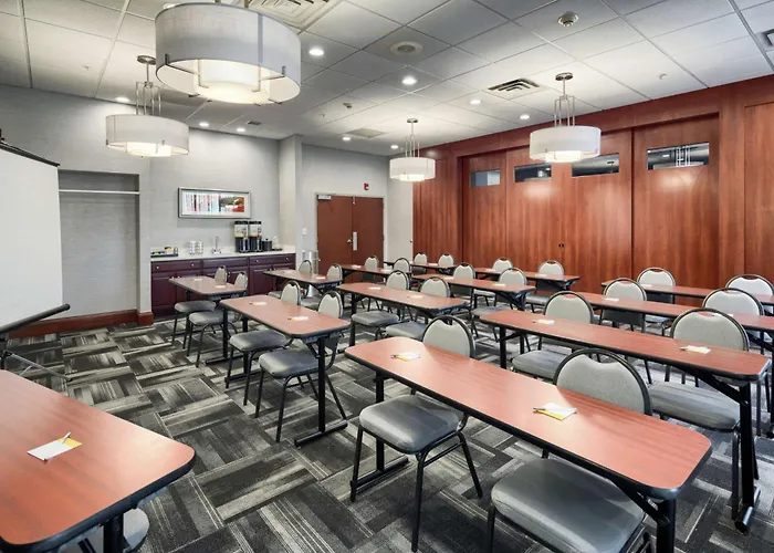 Hampton Inn Louisville Northeast