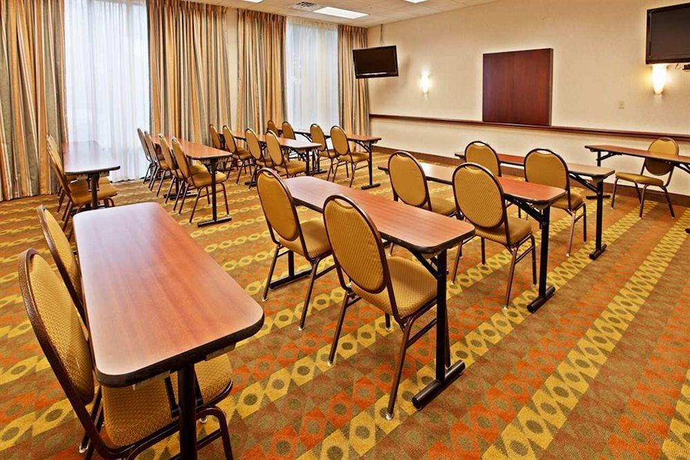 Hotel Hampton Northeast 3*