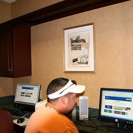 Hampton Inn Louisville Northeast 